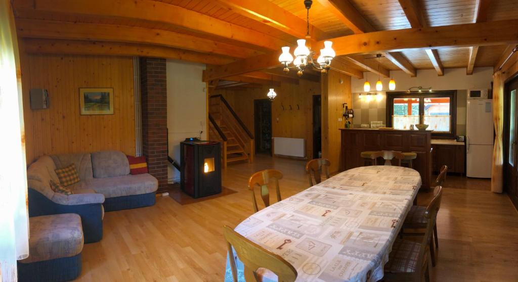 Image 1 of Ivola Vendégház