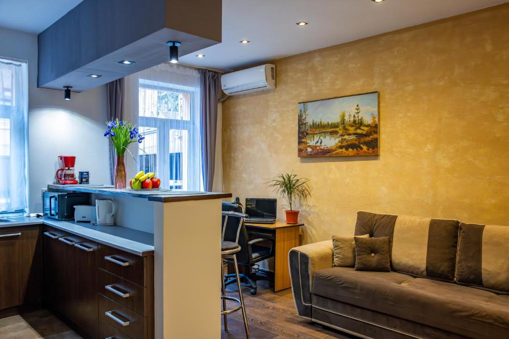 Image 1 of John Residence Aparthotel Brasov with Parking Option