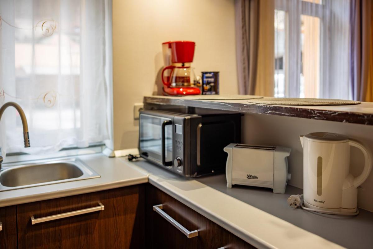 Image 3 of John Residence Aparthotel Brasov with Parking Option