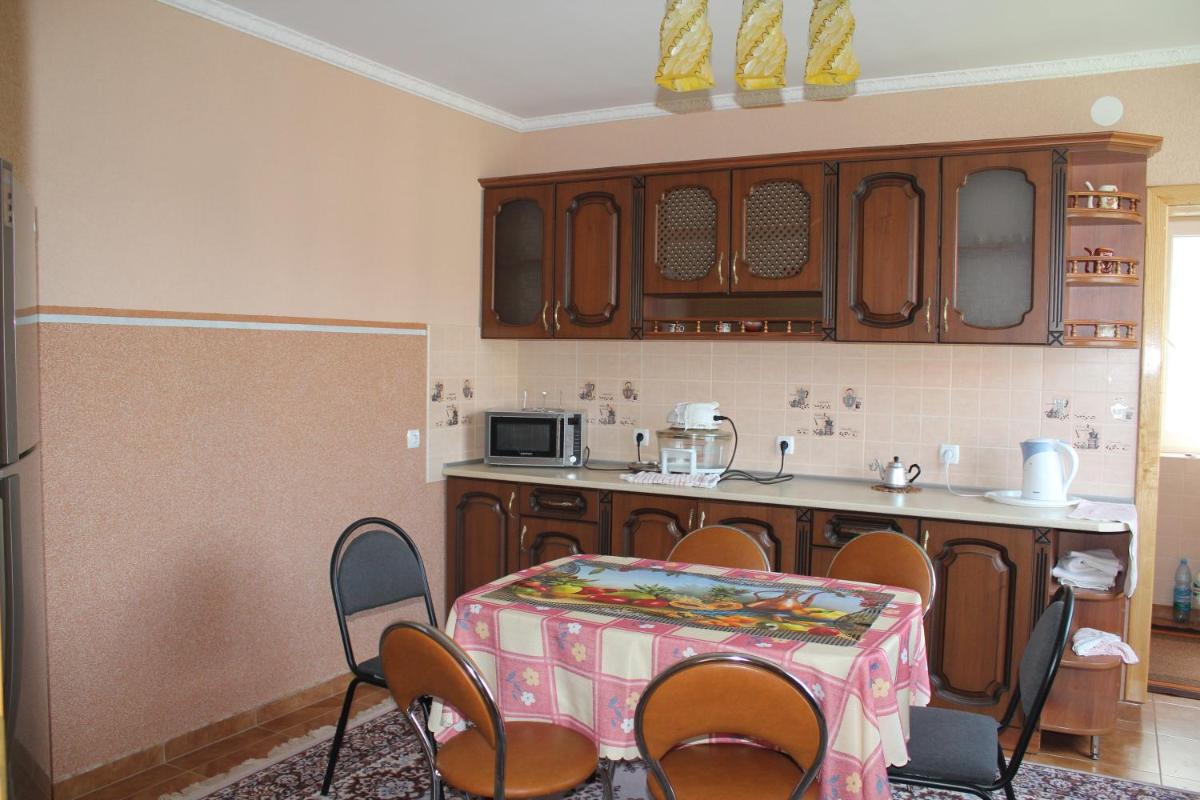 Image 3 of Котедж Любов