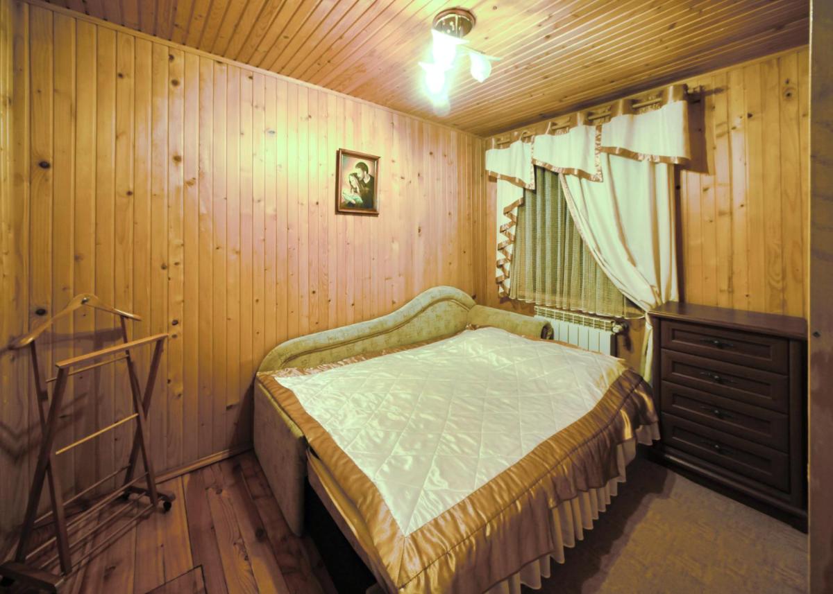 Image 2 of Котедж Ватра
