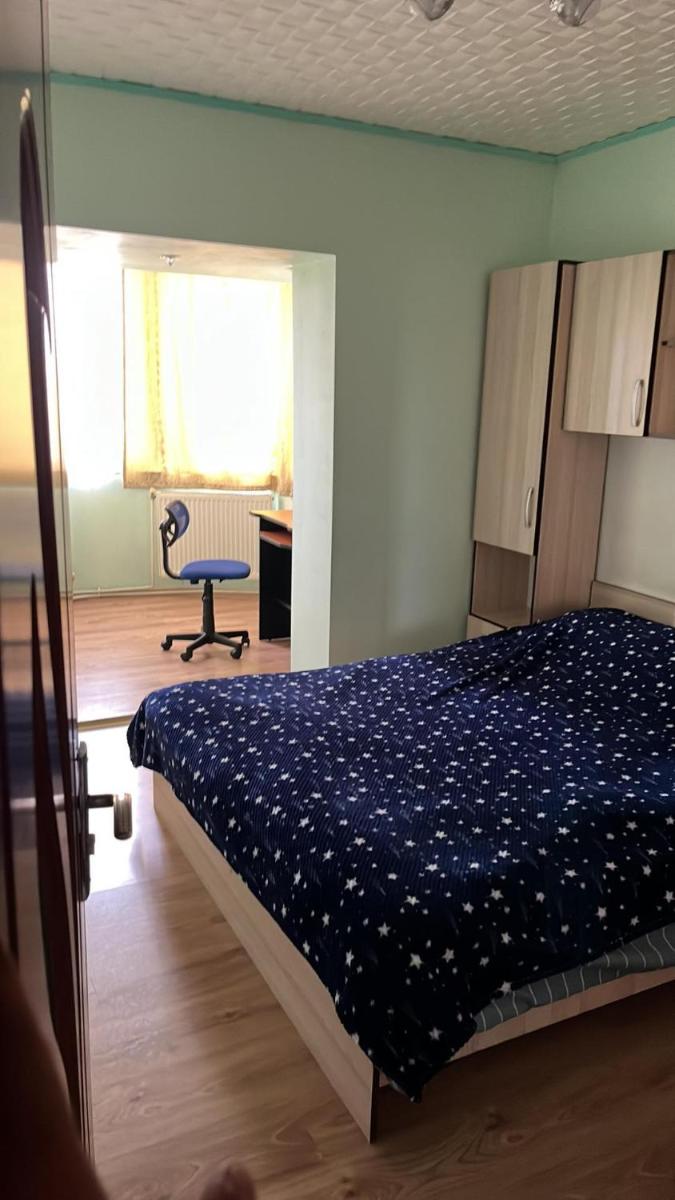 Image 3 of LA CARMEN ! Apartament cu 3 camere !