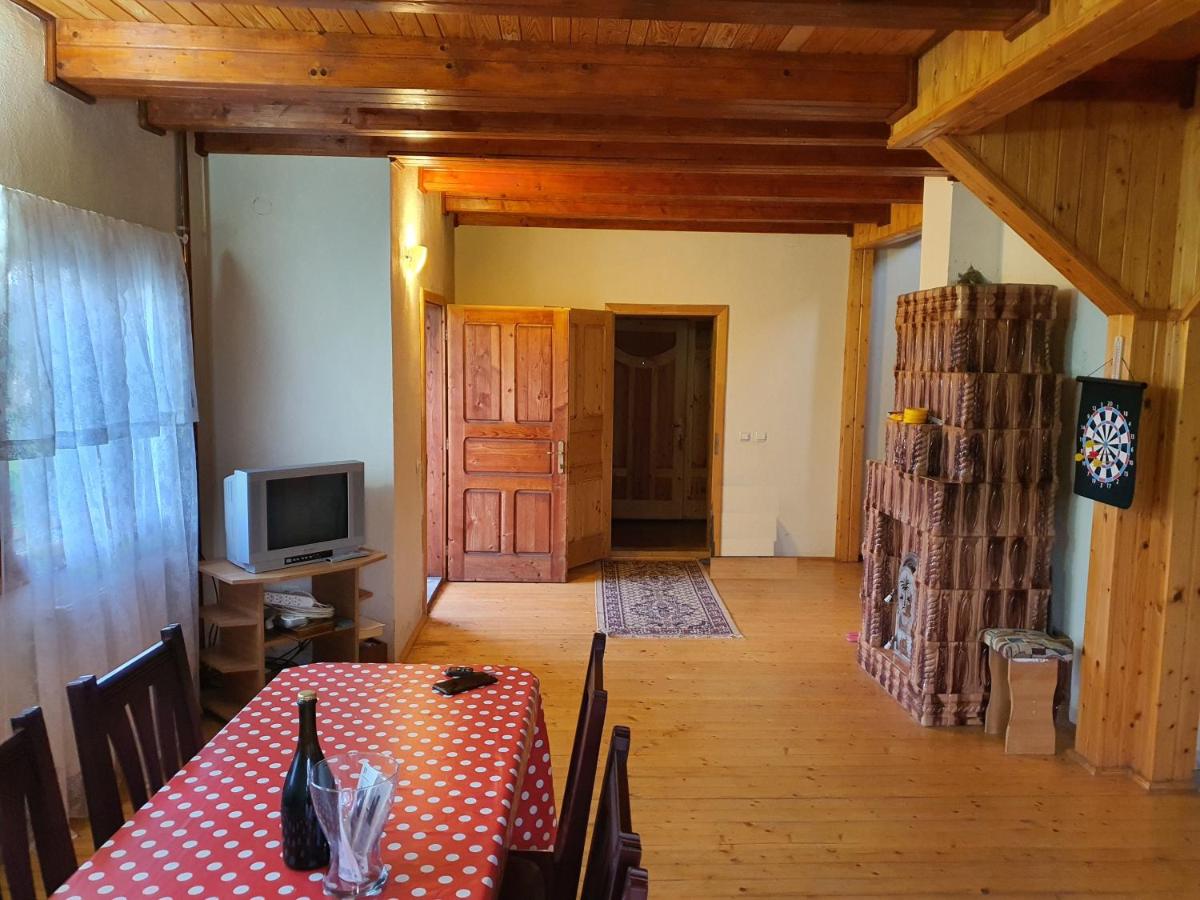 Image 5 of Livada lui Papu