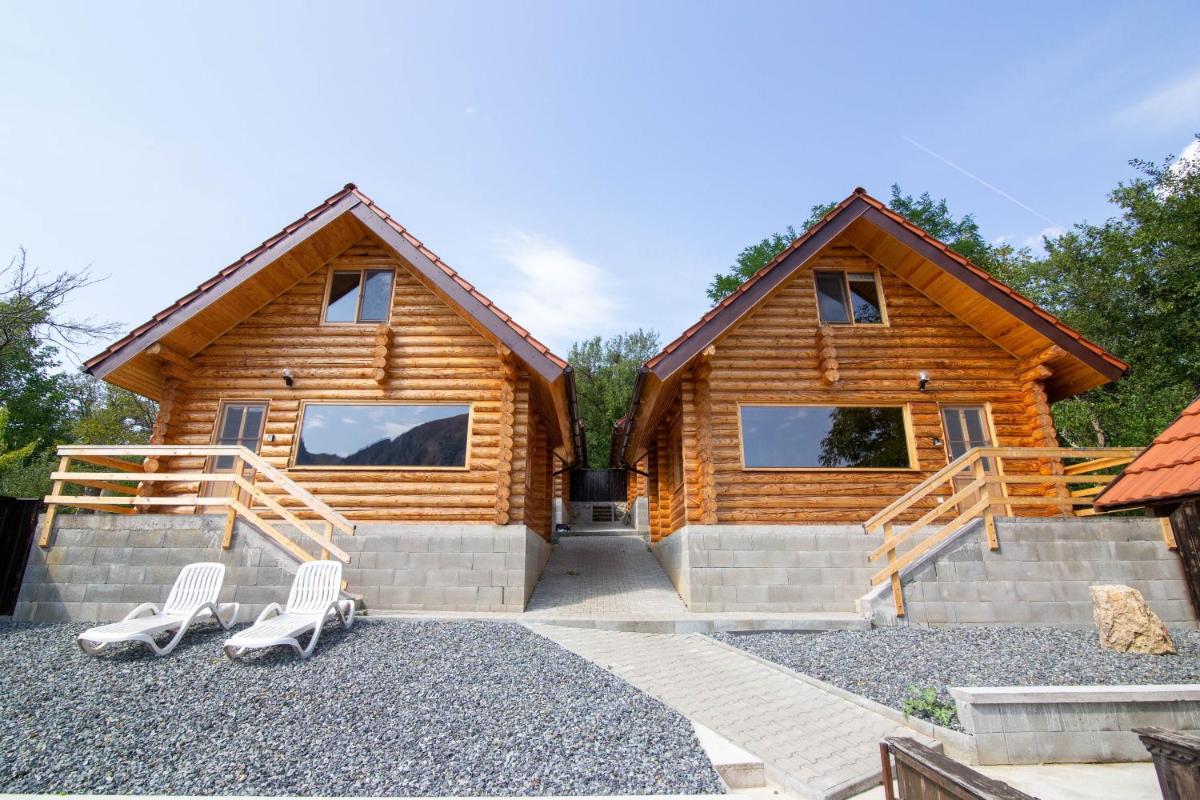 Image 3 of Long Rock Chalets