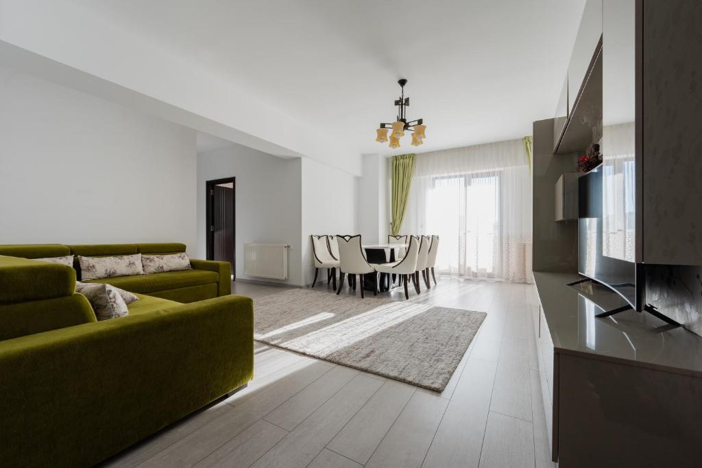 Image 1 of Luxury Apartment