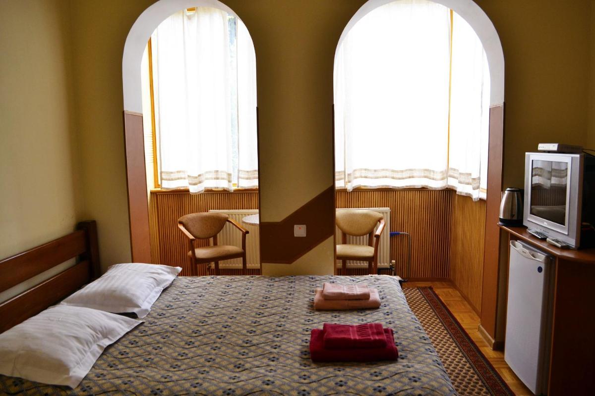 Image 3 of Malvy hotel