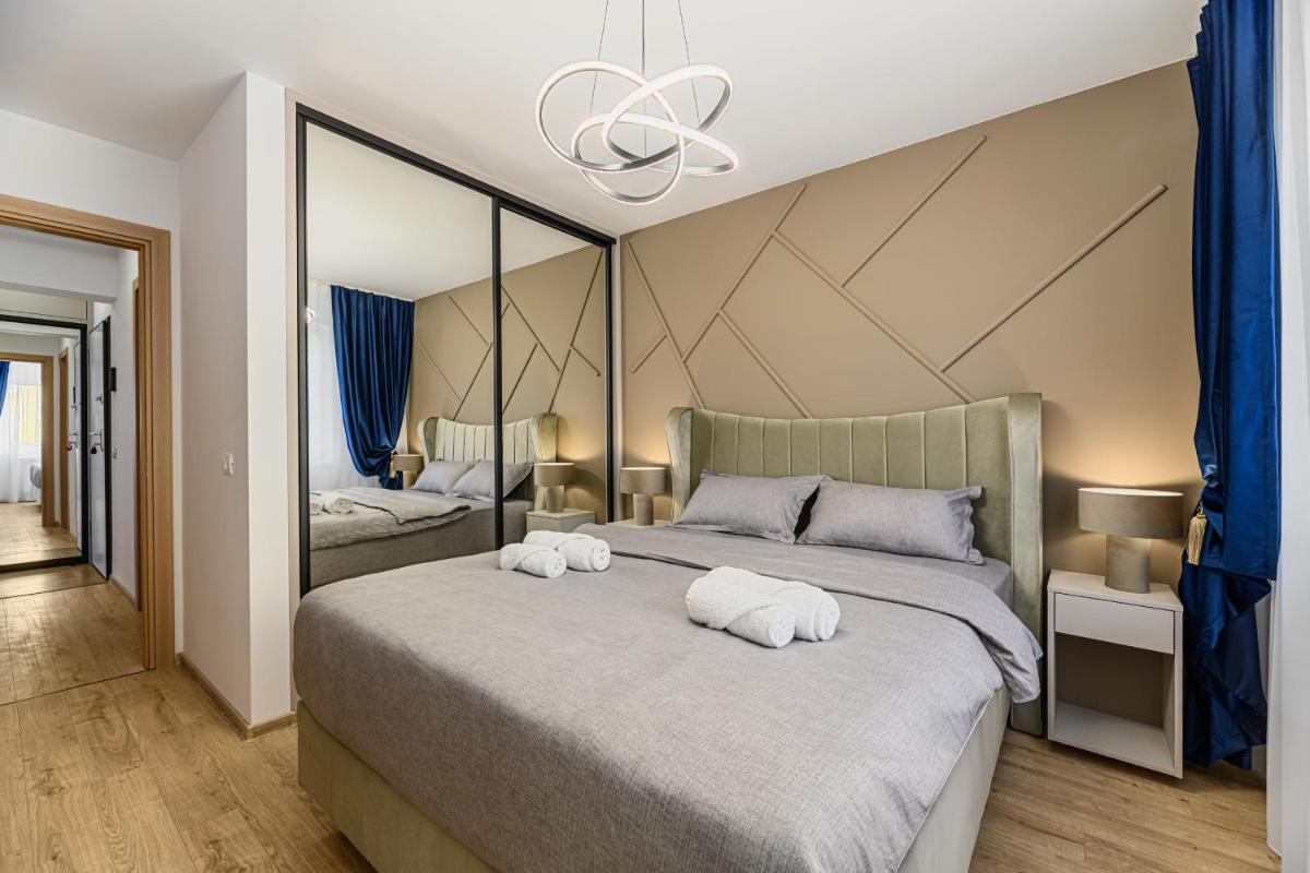 Image 2 of MoHost Blue Moon Apartments