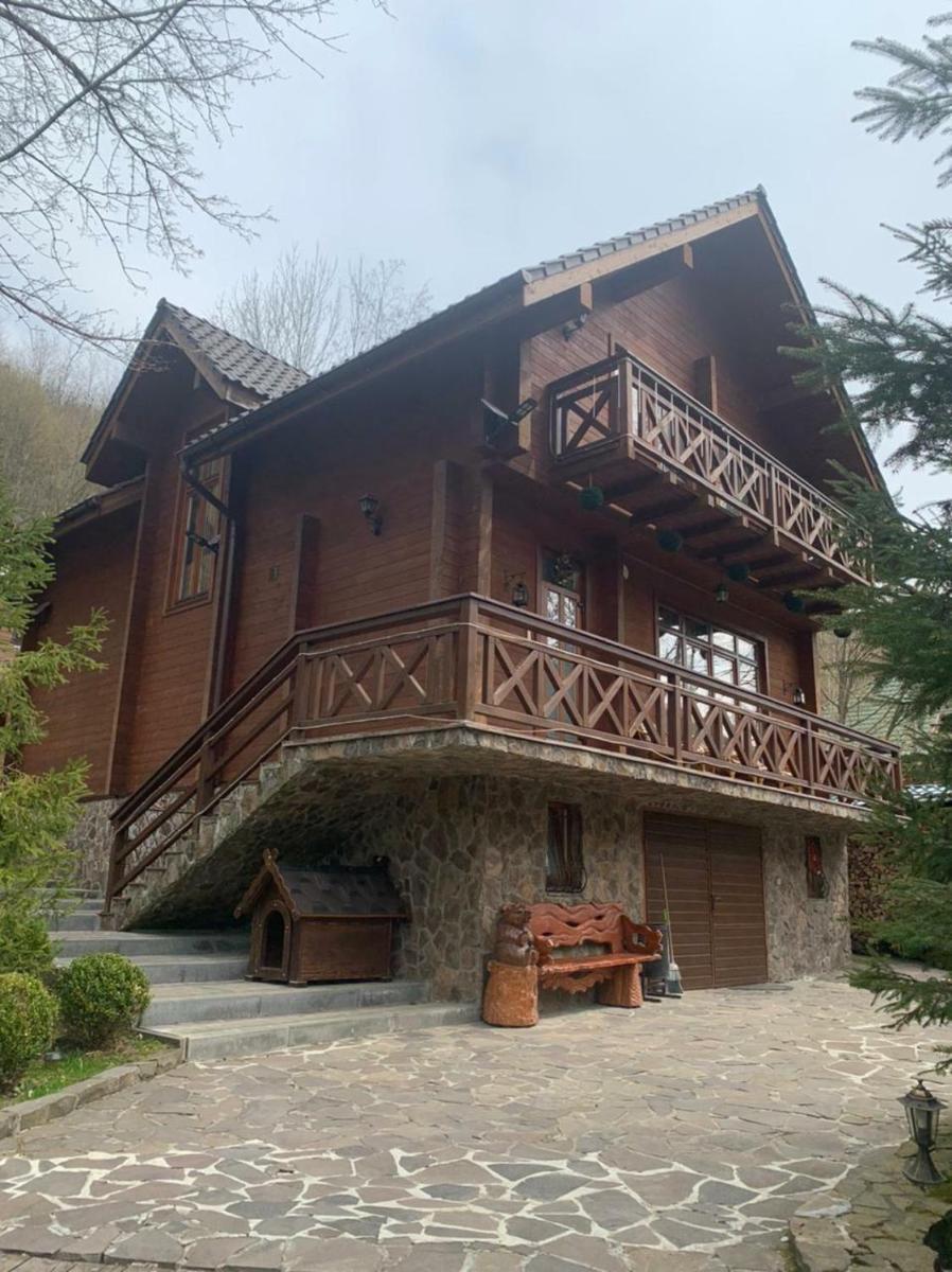 Image 4 of Молода Вовчиця