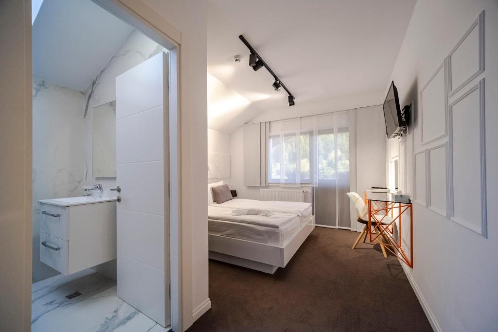 Image 1 of Niro Residence