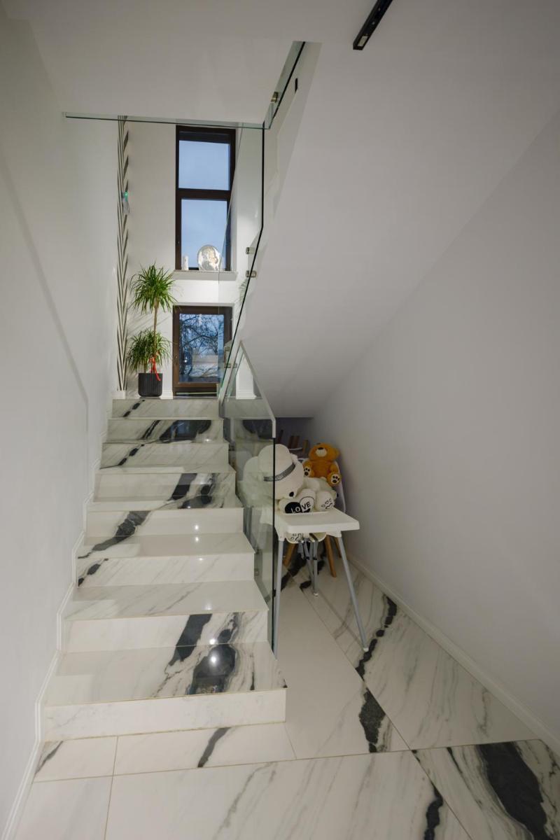 Image 5 of Niro Residence