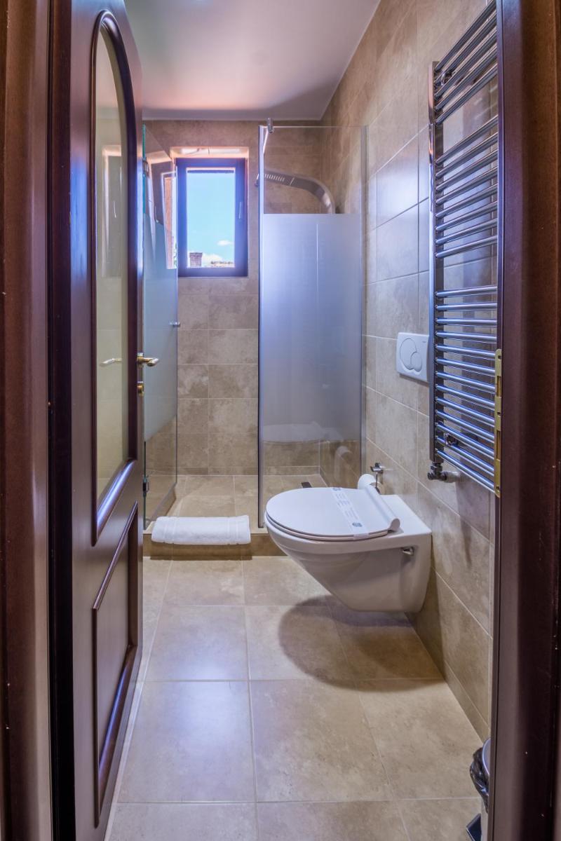 Image 4 of Noblesse Boutique Resort