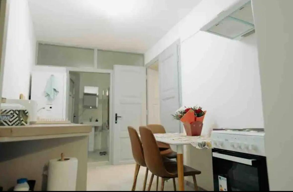 Image 2 of Old town luxury segment