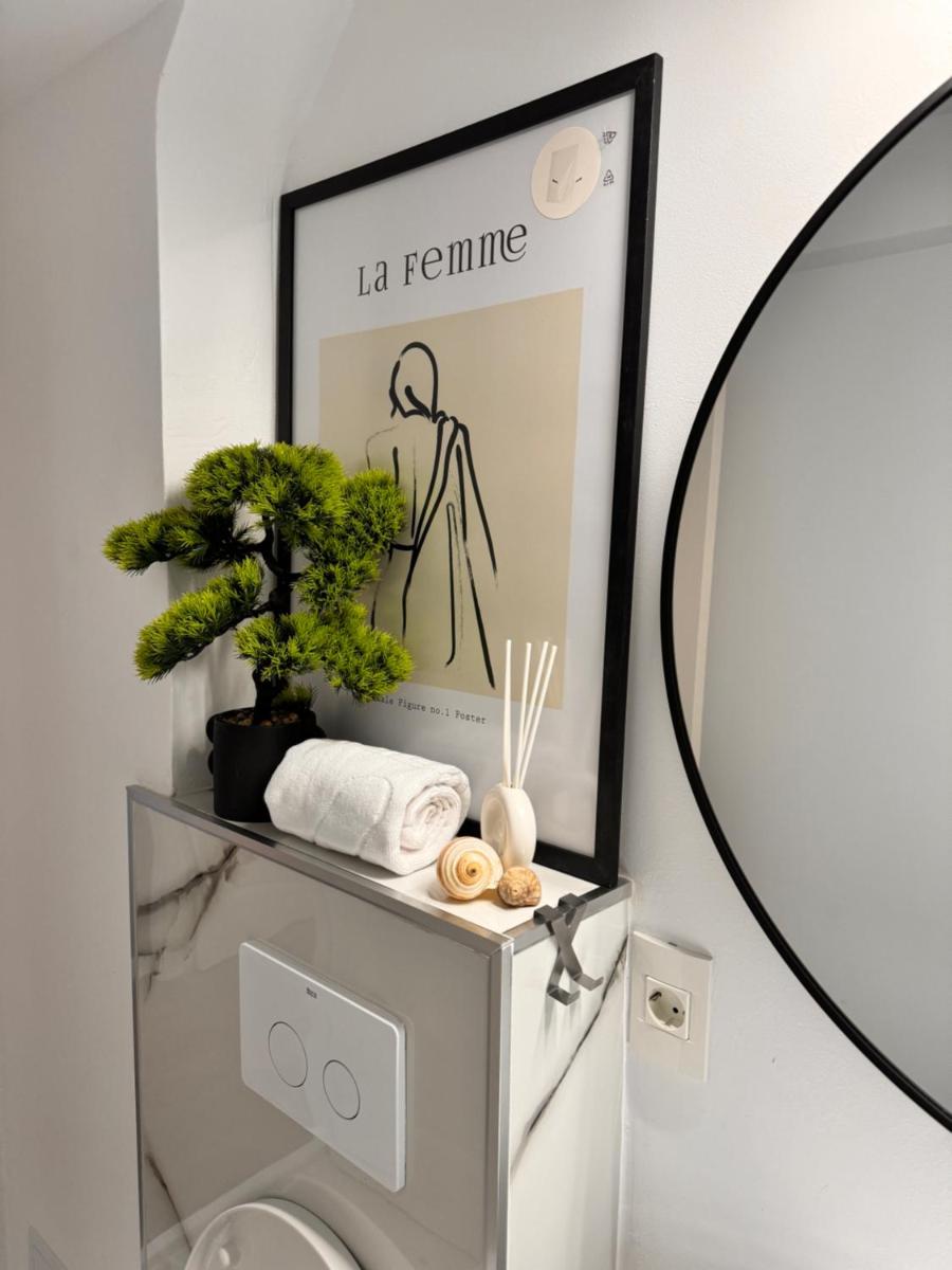 Image 3 of Otilia Home