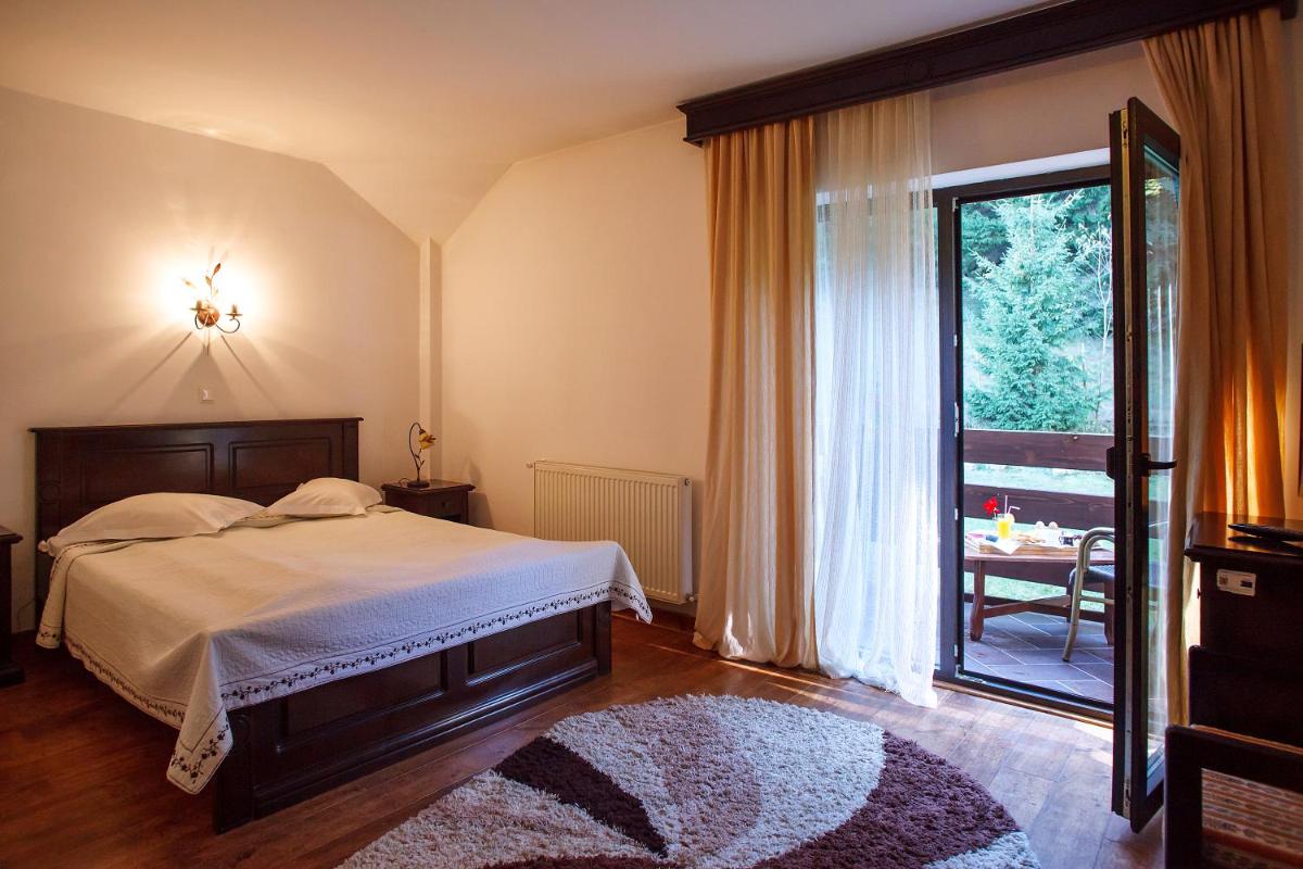 Image 2 of Pension Perla Bucovinei