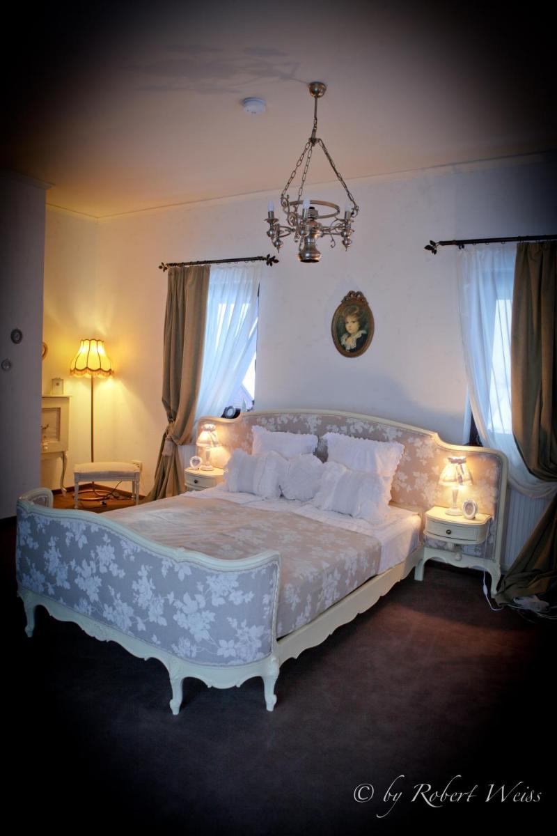 Image 4 of Pensiunea Vlahia Inn