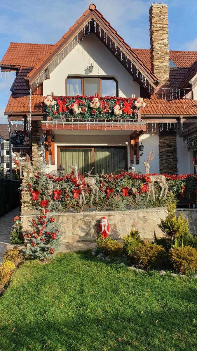 Image 5 of Poiana Golf Chalet