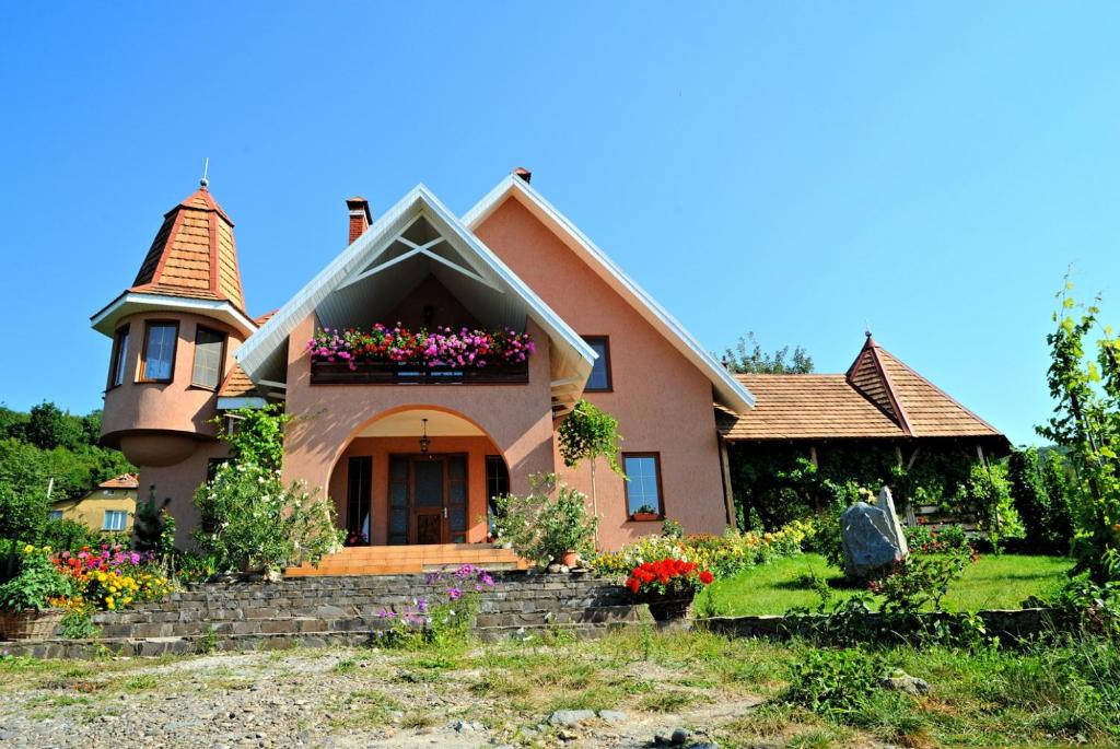 Image 1 of Polychko Winehouse
