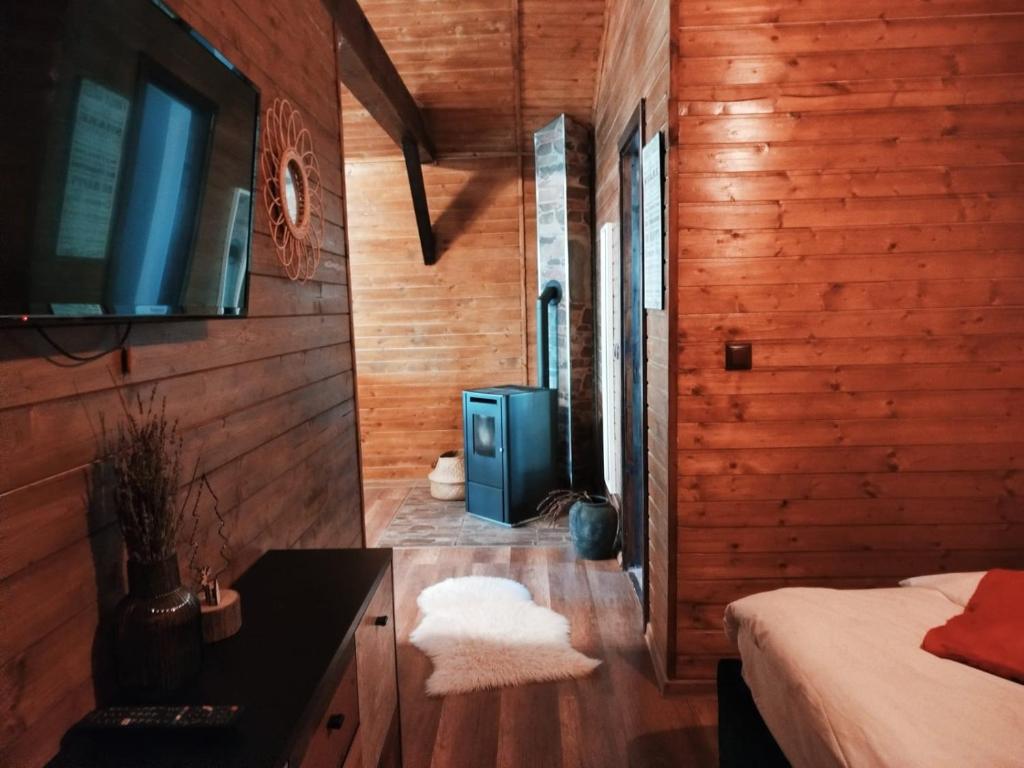 Image 1 of Popa Cabana