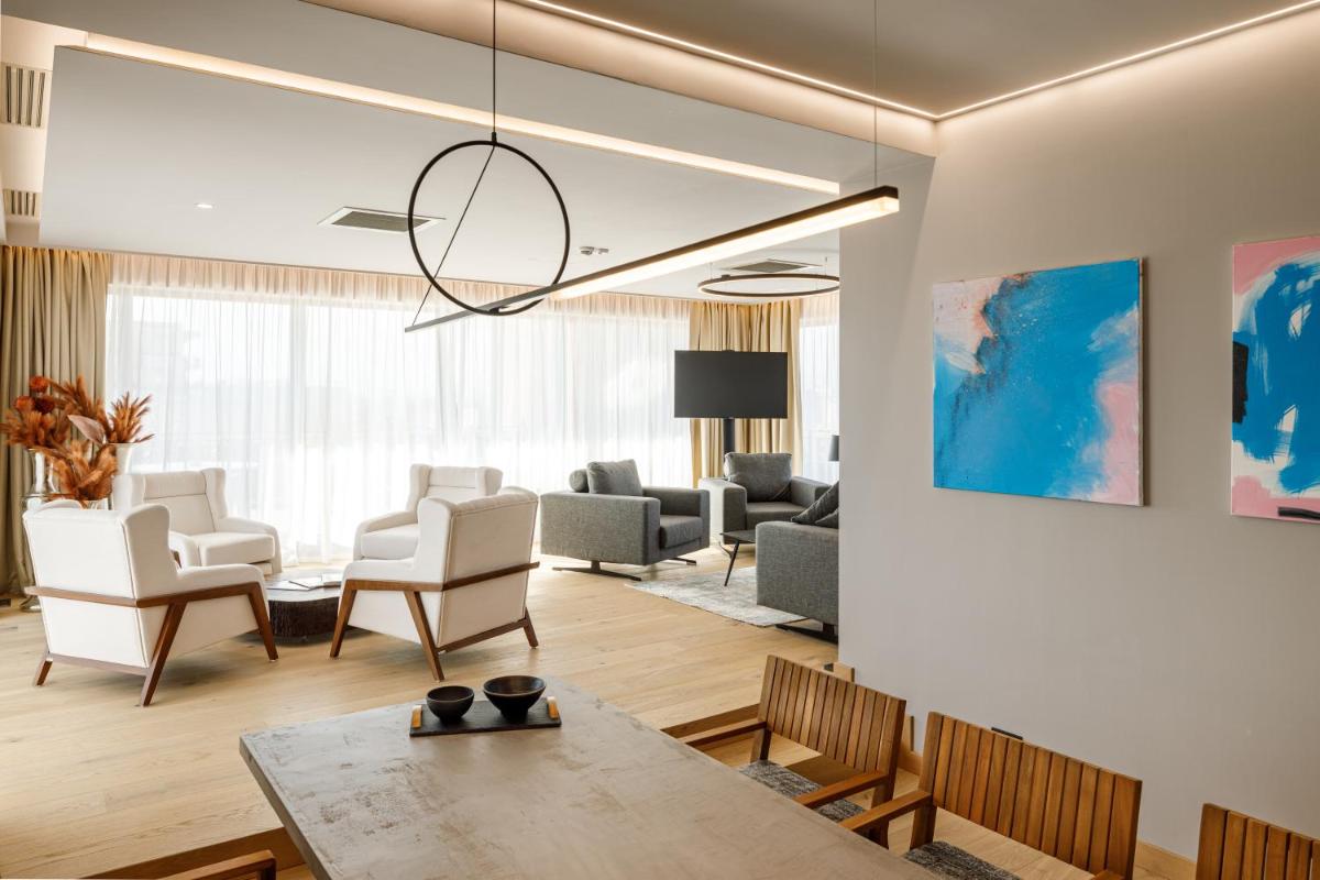 Image 5 of Qosmo Brasov Hotel