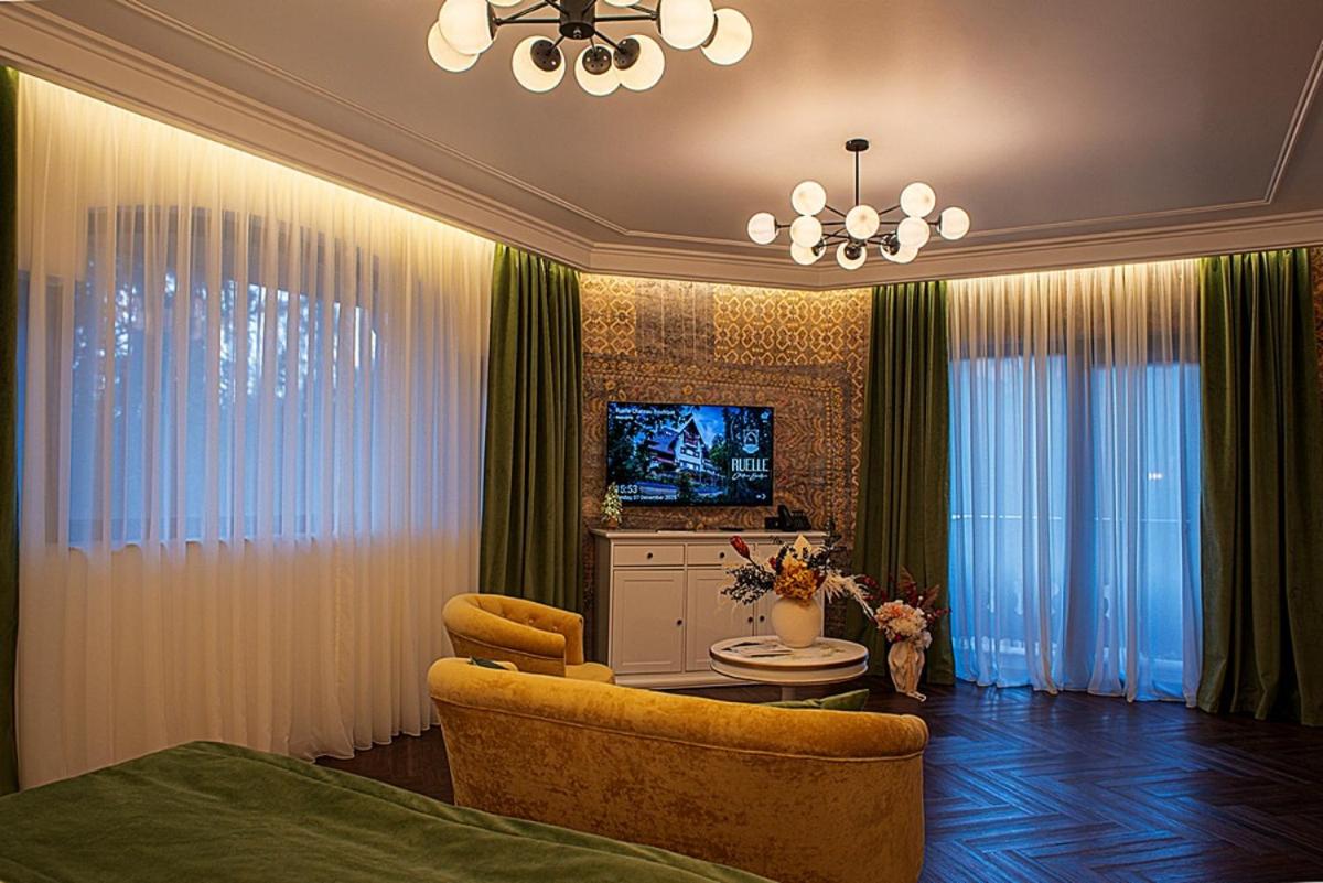 Image 3 of RUELLE Chateau Boutique