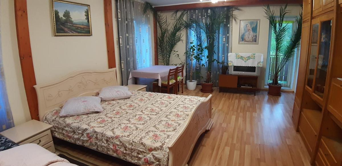 Image 3 of Садиба Сергія