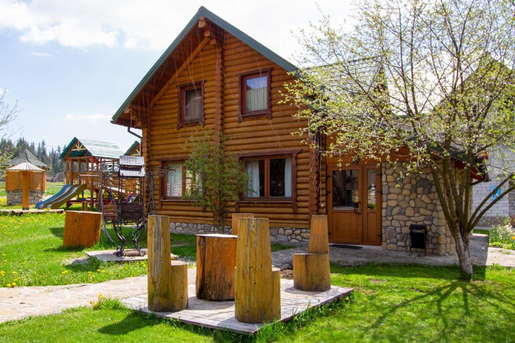 Image 1 of Садиба У Василини та Романа