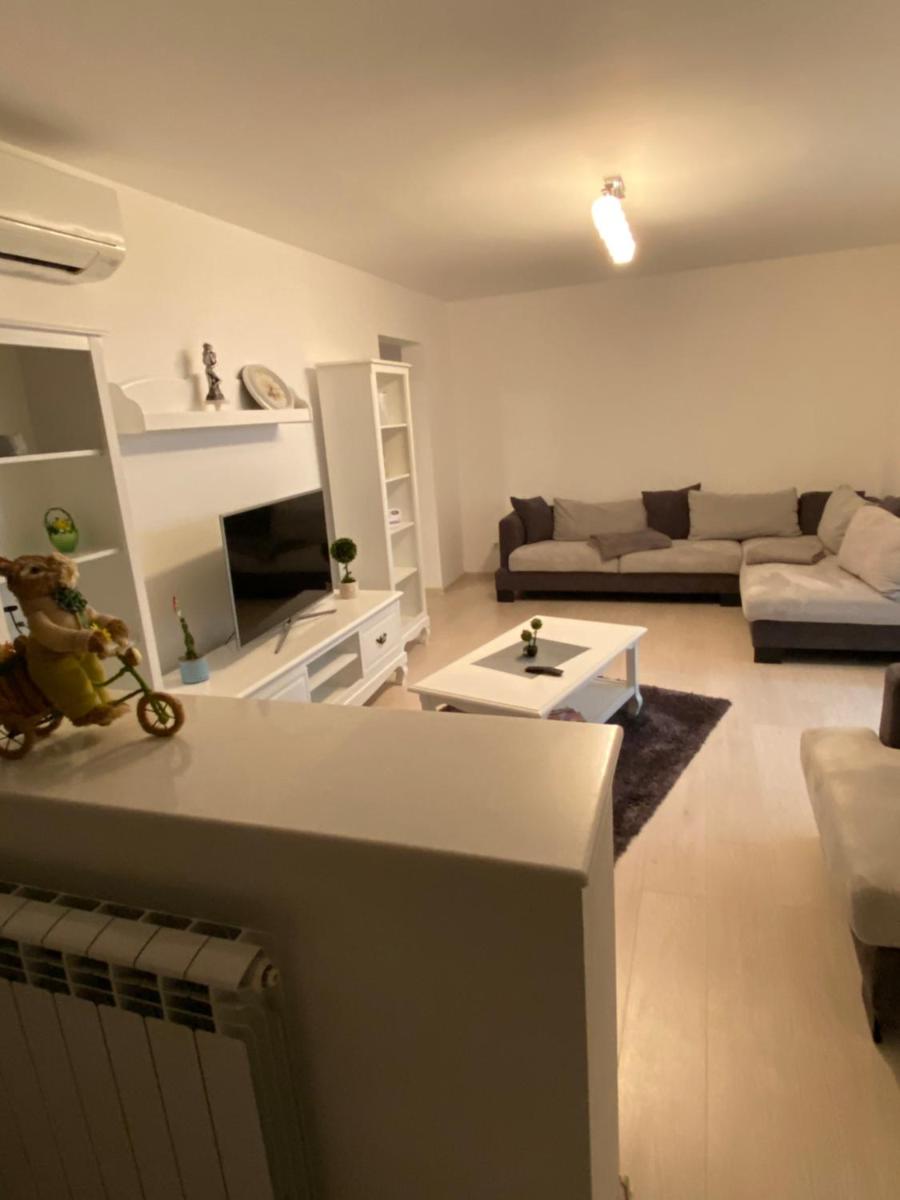 Image 5 of Sarah Apartments