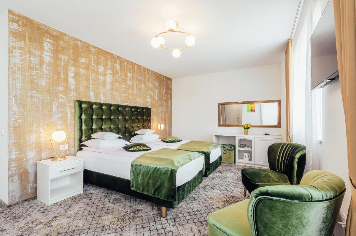 Image 2 of Sentir Hotel
