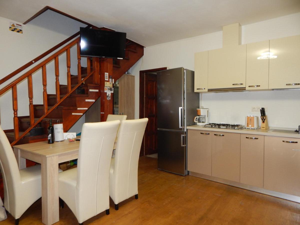 Image 4 of Sibiu Home 4 Green