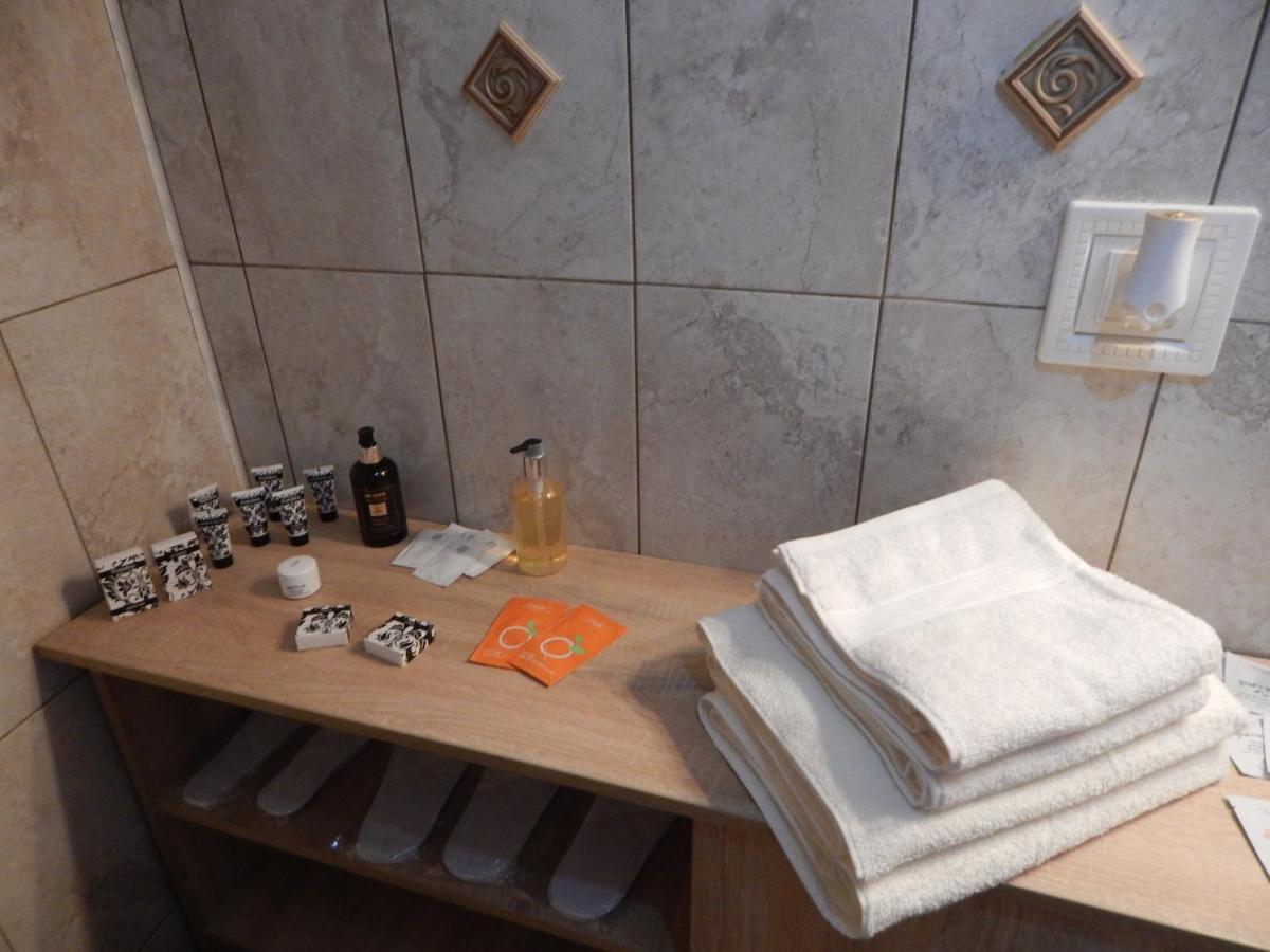 Image 3 of Sibiu Home 4 Green