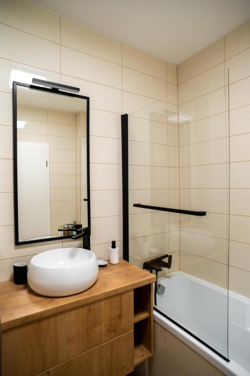 Image 5 of Skylark – Manhattan Penthouse with Jacuzzi & Panoramic View
