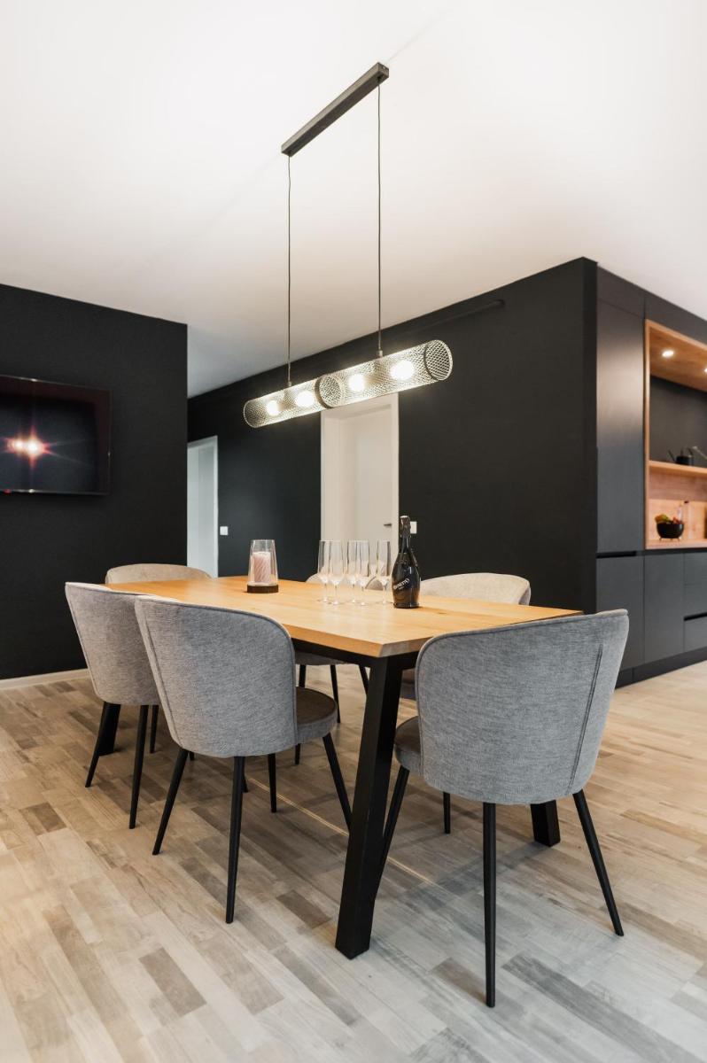 Image 4 of Skylark – Stockholm Penthouse with Jacuzzi, Movie Theater & Panoramic View