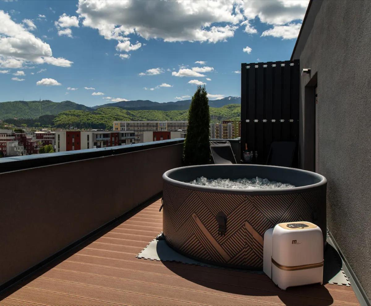 Image 2 of Skylark – Stockholm Penthouse with Jacuzzi, Movie Theater & Panoramic View