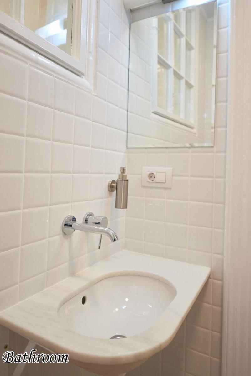 Image 4 of Smart Suite Poienii