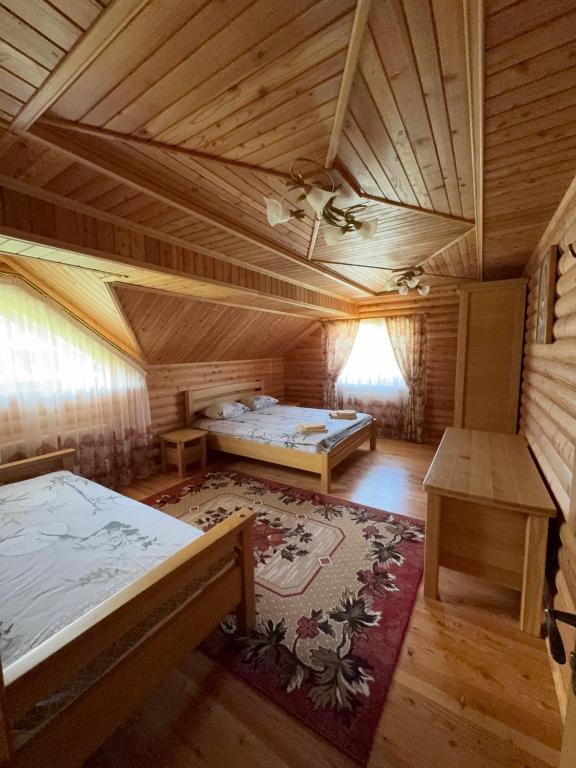Image 1 of Смерековий двір