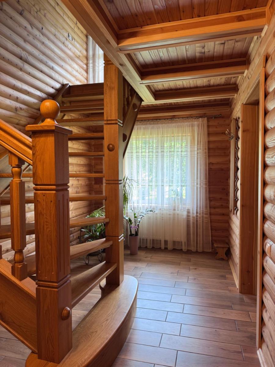 Image 3 of Смерековий двір