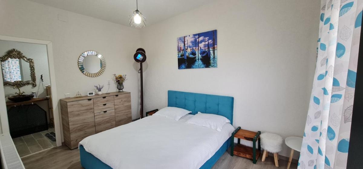 Image 2 of Stablo guest house
