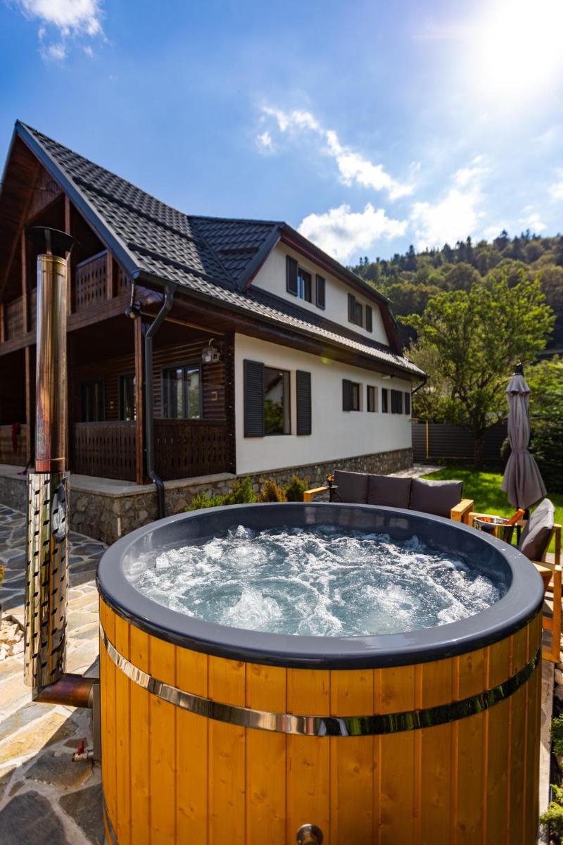 Image 4 of The Bear Chalet with Private Hot Tub