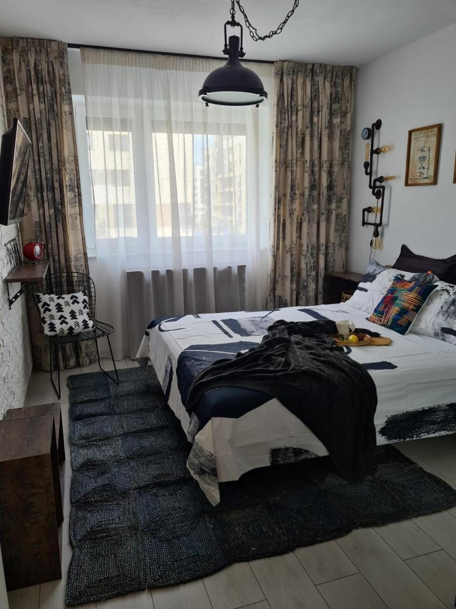 Image 5 of Tonic Studio Coresi