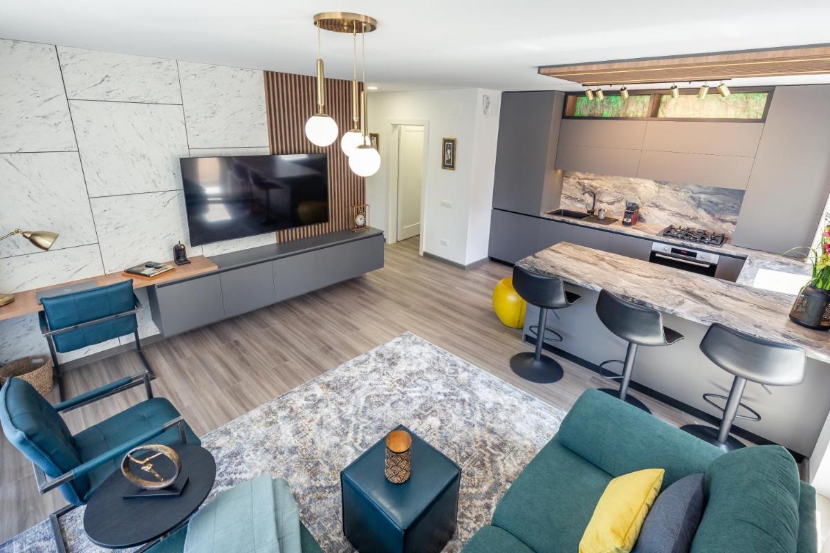 Image 5 of Urban Plaza Mountain View Luxury Retreat