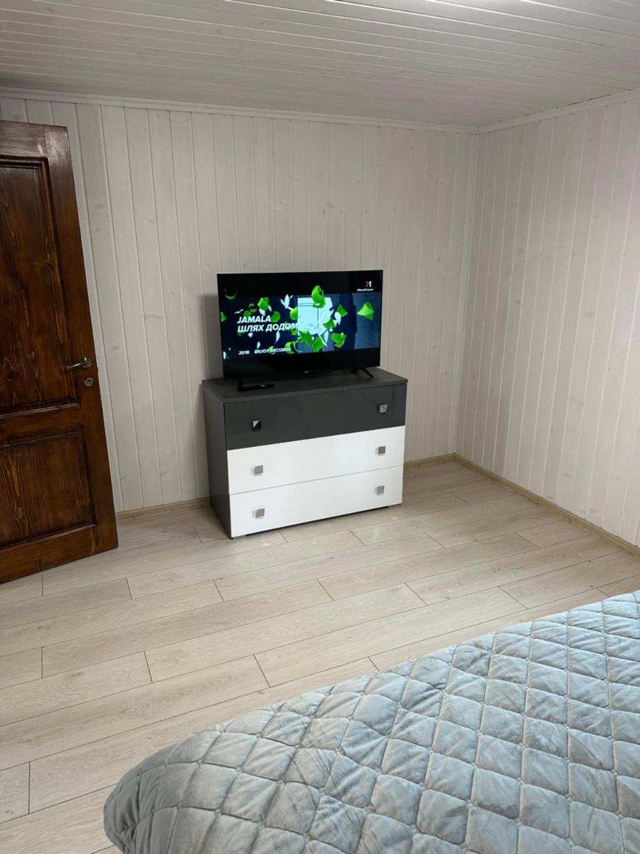 Image 5 of Vipche house