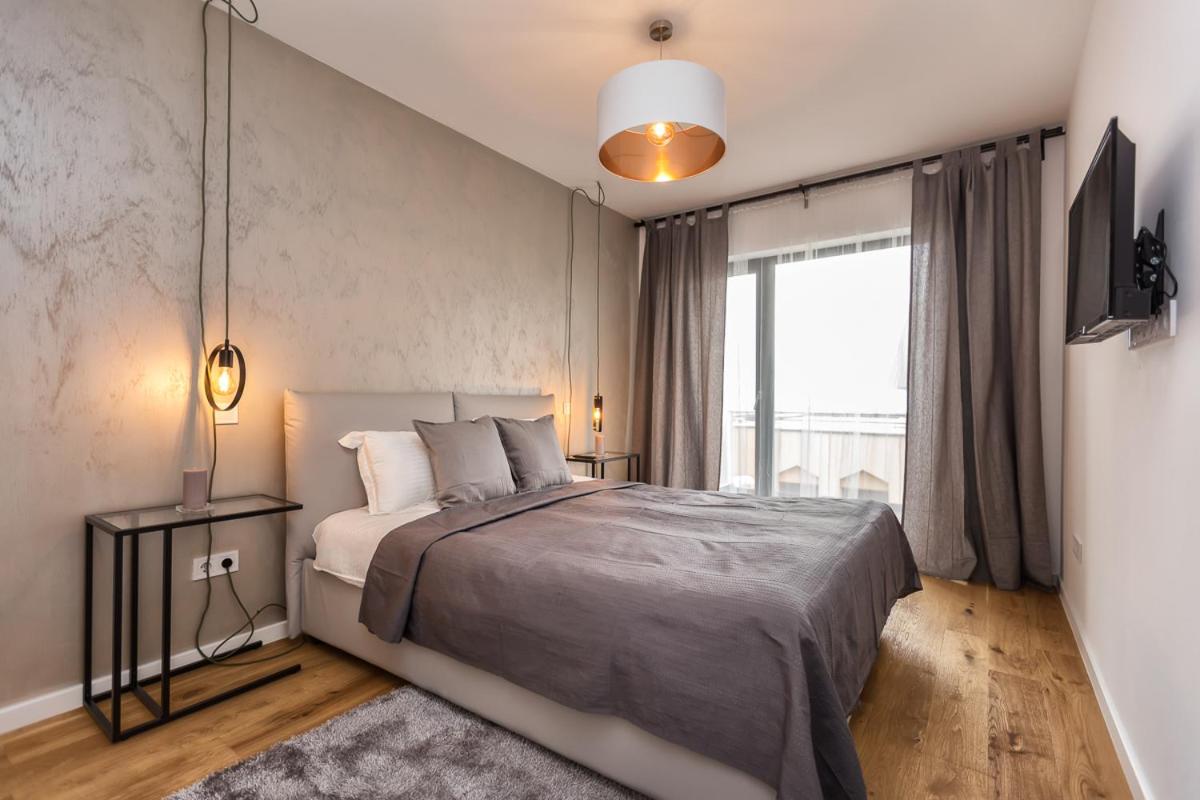 Image 2 of Warm Amber Suites Brașov