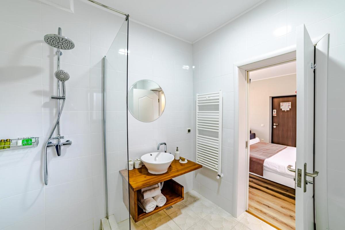 Image 3 of Yael Luxury Apartments 2