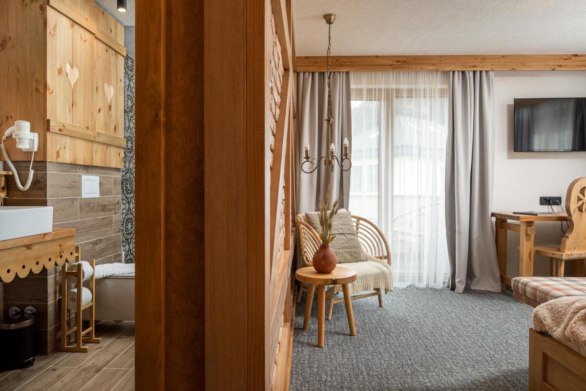 Image 5 of Zara Chalet