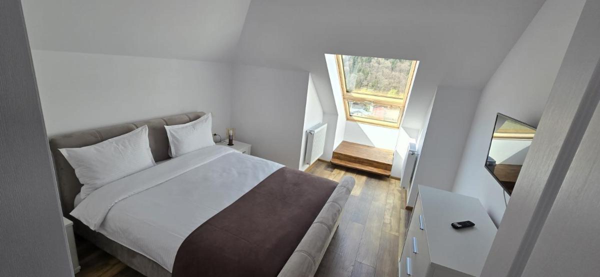 Image 2 of Zefir Apartments